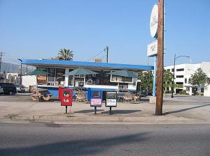 Foster's Freeze on Glenoaks. Foster's Freeze on Glenoaks.