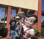 43308885_10215077685309132_1477328944343547904_n